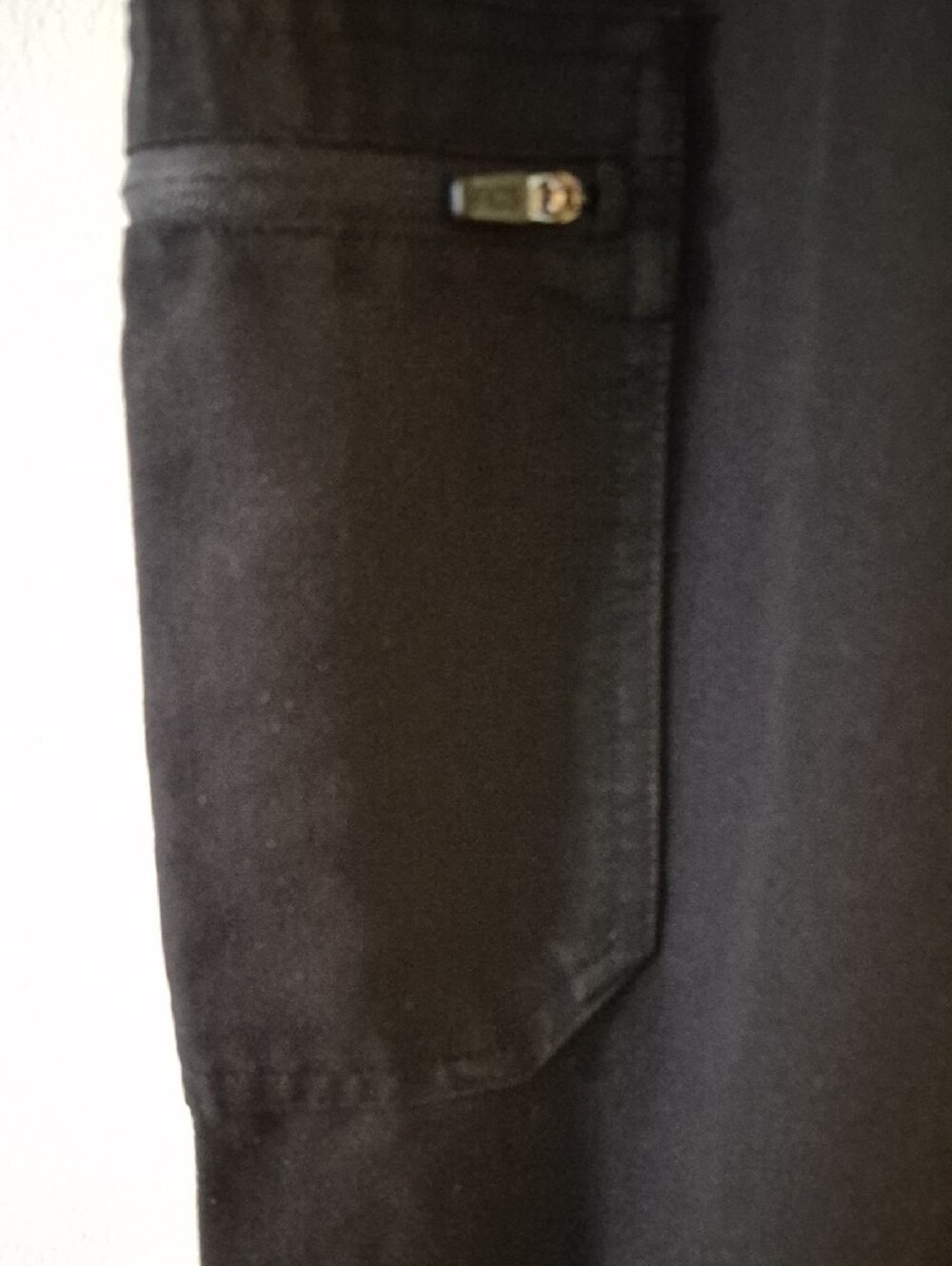 Figs  Technical  Collection Women's Black Straight Leg Cargo Pants - Picture 2 of 15